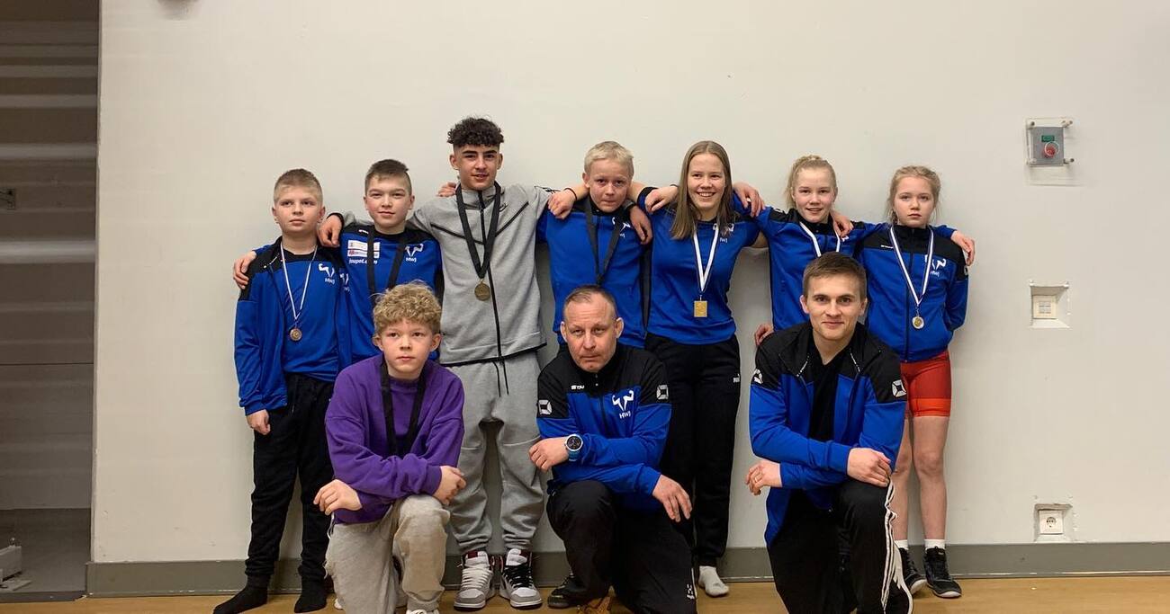 Takarivissä: Eeli, Otto, Ramin, Taisto, Sara, Rita ja Inka Eturivissä: Elmeri, Kaitsu ja Mattias