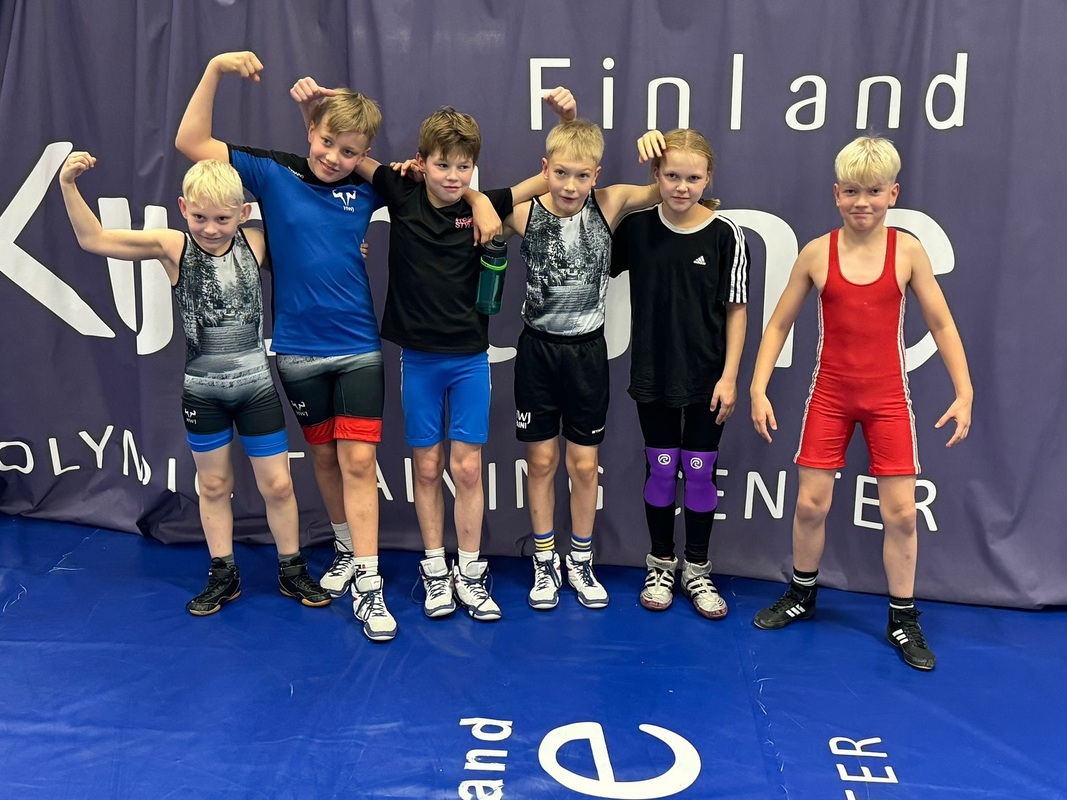 Miska, Niila, Otso, Kaapo, Iida ja Eetu Kuortaneella